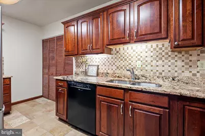 6101 Edsall Road #702, Alexandria, VA 22304 - Photo 19