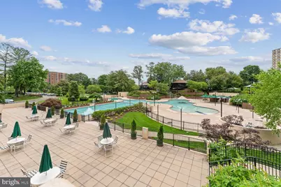 309 Yoakum Parkway #914, Alexandria, VA 22304 - Photo 27