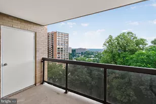 309 Yoakum Pkwy, Alexandria, VA 22304 - Photo 23