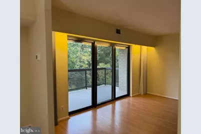 205 Yoakum Parkway #626, Alexandria, VA 22304 - Photo 19