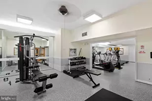 5340 Holmes Run Pkwy, Alexandria, VA 22304 - Photo 23