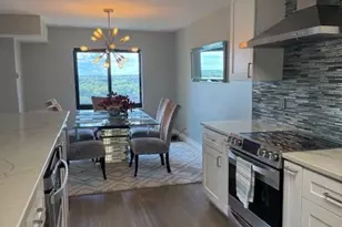 205 Yoakum Pkwy, Alexandria, VA 22304 - Photo 9