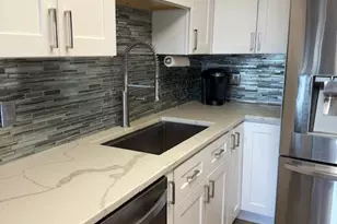 205 Yoakum Pkwy, Alexandria, VA 22304 - Photo 5
