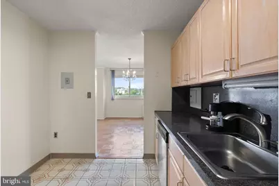 1225 Martha Custis Drive #819, Alexandria, VA 22302 - Photo 21