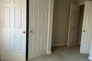 560 Colecroft Ct, Alexandria, VA 22314 - Photo 15