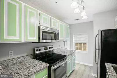 267 S Pickett Street #102, Alexandria, VA 22304 - Photo 19