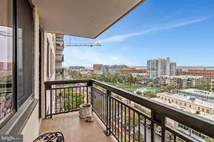 801 N Pitt St, Alexandria, VA 22314 - Photo 19