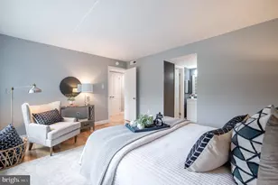 110 Roberts Ln, Alexandria, VA 22314 - Photo 15