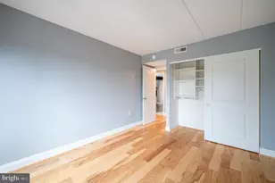 110 Roberts Ln, Alexandria, VA 22314 - Photo 21