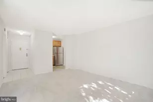 1225 Martha Custis Dr, Alexandria, VA 22302 - Photo 11