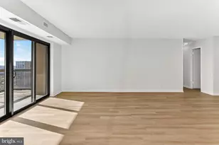 205 Yoakum Pkwy, Alexandria, VA 22304 - Photo 17