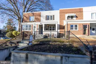 102 Lynhaven Dr, Alexandria, VA 22305 - Photo 1