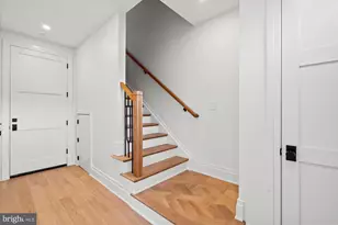 115 N West St, Alexandria, VA 22314 - Photo 9