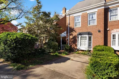 211 S West Street S, Alexandria, VA 22314 - Photo 3