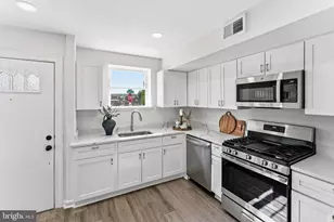 1019 First St, Alexandria, VA 22314 - Photo 9