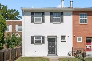 1019 First St, Alexandria, VA 22314 - Photo 1