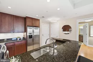 2050 Jamieson Ave, Alexandria, VA 22314 - Photo 17