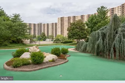 205 Yoakum Parkway #823, Alexandria, VA 22304 - Photo 35