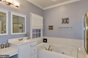 4908 Waple Ln, Alexandria, VA 22304 - Photo 17