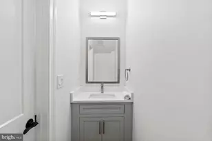 411 S St Asaph St, Alexandria, VA 22314 - Photo 43