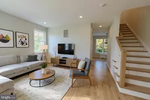 635D Upland Pl, Alexandria, VA 22301 - Photo 3