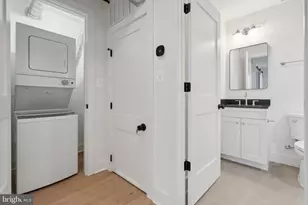 901 King St, Alexandria, VA 22314 - Photo 15