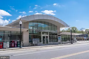 3310 Wyndham Circle W, Alexandria, VA 22302 - Photo 29