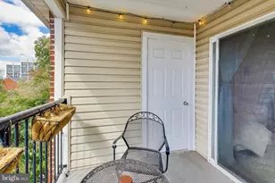 3315 Wyndham Cir, Alexandria, VA 22302 - Photo 13