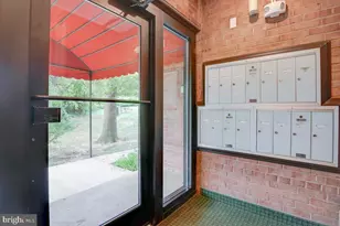 3210 S 28th St, Alexandria, VA 22302 - Photo 21