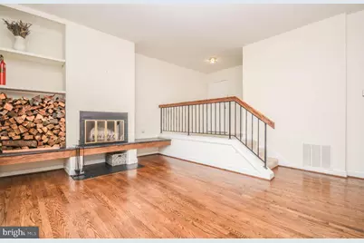 122 Roberts Lane #400, Alexandria, VA 22314 - Photo 3