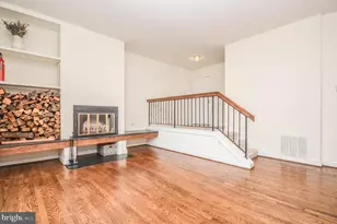 122 Roberts Ln, Alexandria, VA 22314 - Photo 3