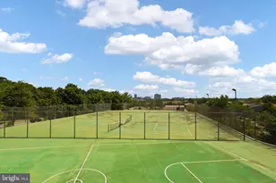 301 N Beauregard Street N, Alexandria, VA 22312 - Photo 7