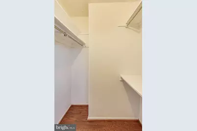 5500 Holmes Run Parkway #220, Alexandria, VA 22304 - Photo 11