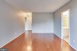 5500 Holmes Run Pkwy, Alexandria, VA 22304 - Photo 9