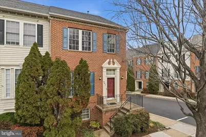 901 Harrison Circle, Alexandria, VA 22304 - Photo 1