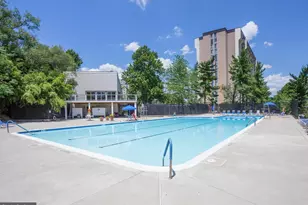 5300 Holmes Run Pkwy, Alexandria, VA 22304 - Photo 21