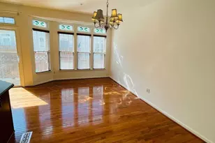 708 Scarburgh Way, Alexandria, VA 22314 - Photo 5