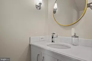 128 Queen St, Alexandria, VA 22314 - Photo 11