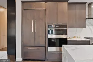 625 Slaters Ln, Alexandria, VA 22314 - Photo 9