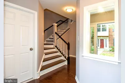 990 Harrison Circle, Alexandria, VA 22304 - Photo 3