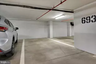 309 Yoakum Pkwy, Alexandria, VA 22304 - Photo 17