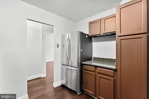 5340 Holmes Run Pkwy, Alexandria, VA 22304 - Photo 11