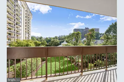 5300 Holmes Run Parkway #402, Alexandria, VA 22304 - Photo 15