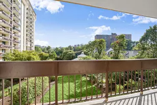 5300 Holmes Run Pkwy, Alexandria, VA 22304 - Photo 15