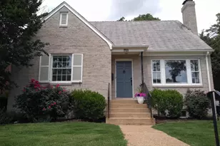 1723 Oakcrest Dr, Alexandria, VA 22302 - Photo 1