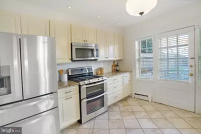 625 S Saint Asaph Street, Alexandria, VA 22314 - Photo 19