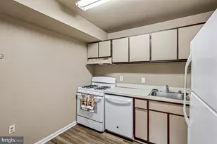 29 Canterbury Square, Alexandria, VA 22304 - Photo 9