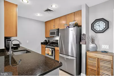 1111 Oronoco Street #125, Alexandria, VA 22314 - Photo 3