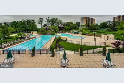 307 Yoakum Parkway #821, Alexandria, VA 22304 - Photo 17