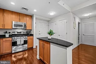 1111 Oronoco St, Alexandria, VA 22314 - Photo 17